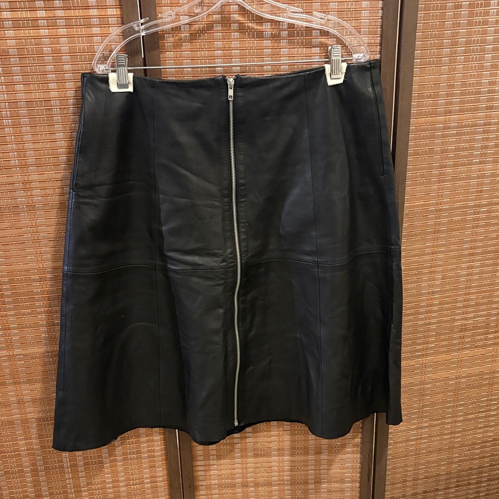 Muubaa Black Leather Zip-Front Midi Skirt